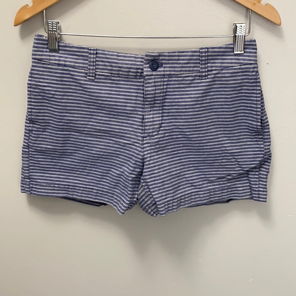 Gap stripped shorts
